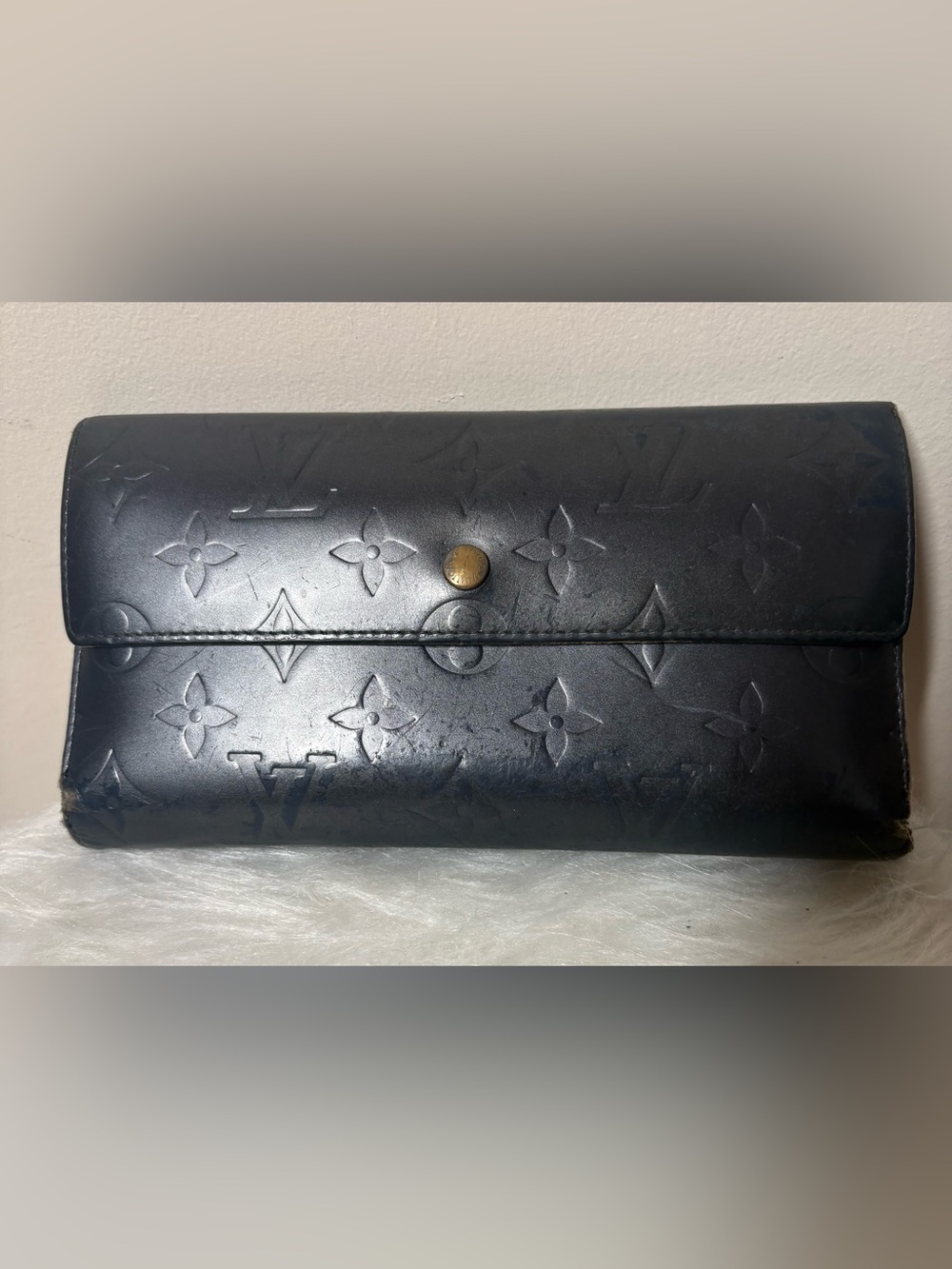 Authentic Louis Vuitton Gray Monogram Matt Vernis Wallet -Heavy Wear